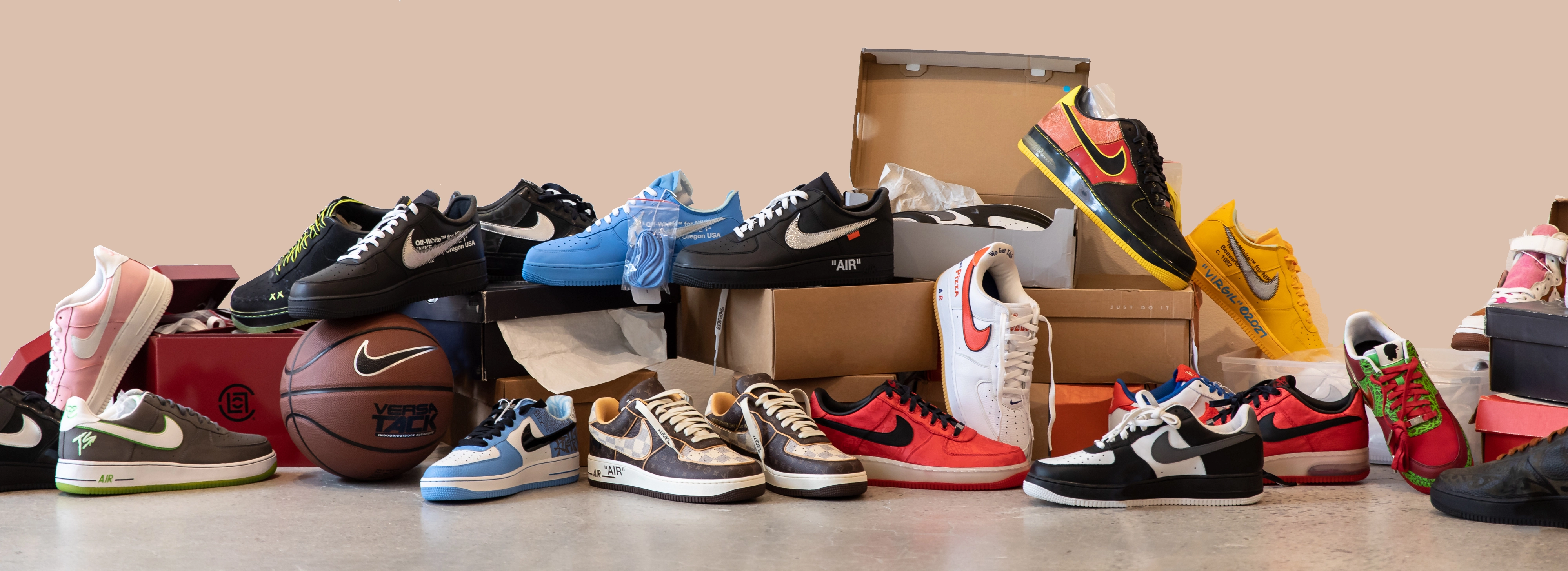 foto met veel schoenen